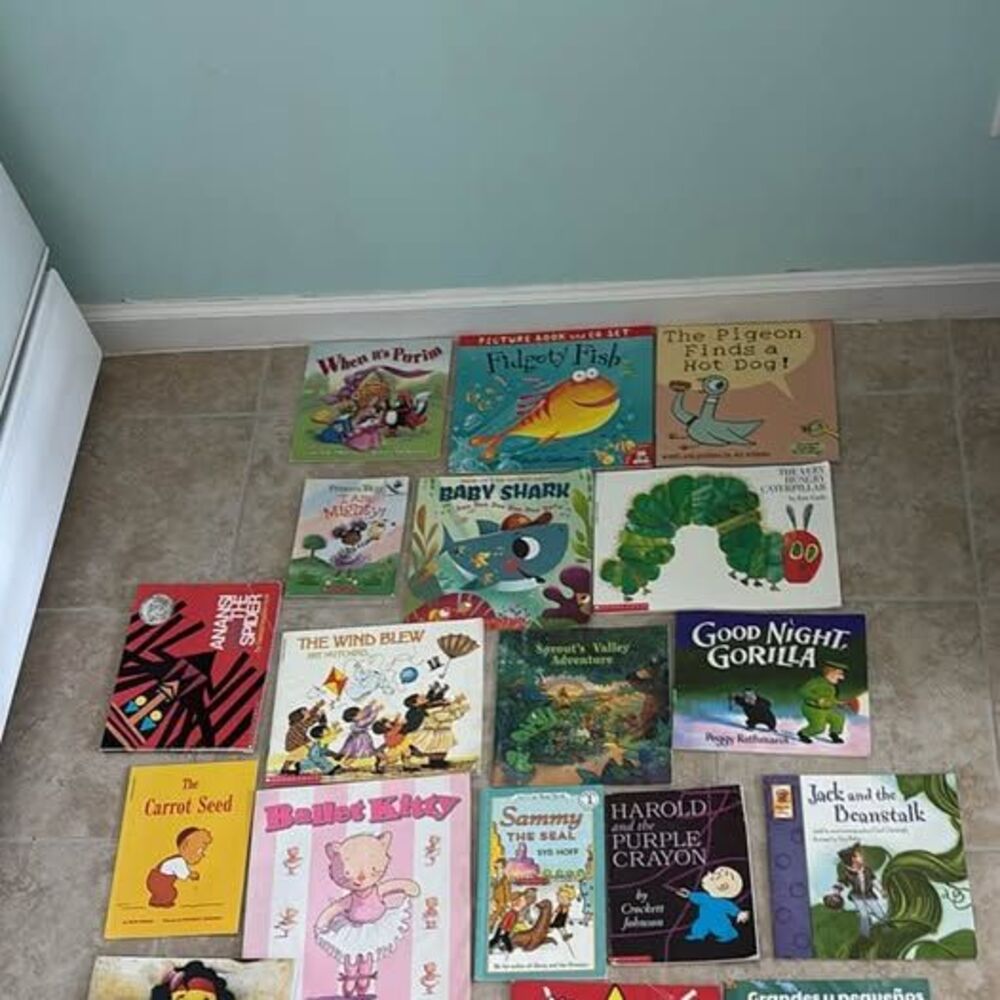 Lot of 18 Children's Picture Books - Scholastic and More